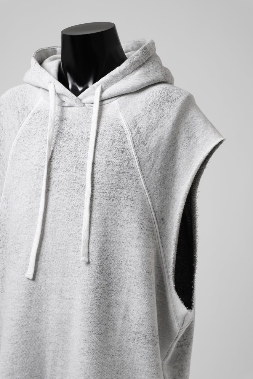 画像をギャラリービューアに読み込む, thomkrom SPLAY DYED SLEEVELESS HOODIE TOPS  / FRENCH TERRY ORGANIC (OFF WHITE)