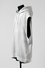 画像をギャラリービューアに読み込む, thomkrom SPLAY DYED SLEEVELESS HOODIE TOPS  / FRENCH TERRY ORGANIC (OFF WHITE)