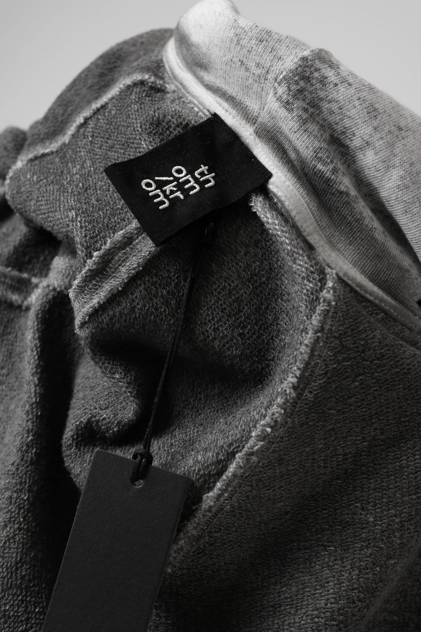 画像をギャラリービューアに読み込む, thomkrom SPLAY DYED SLEEVELESS HOODIE TOPS  / FRENCH TERRY ORGANIC (OFF WHITE)