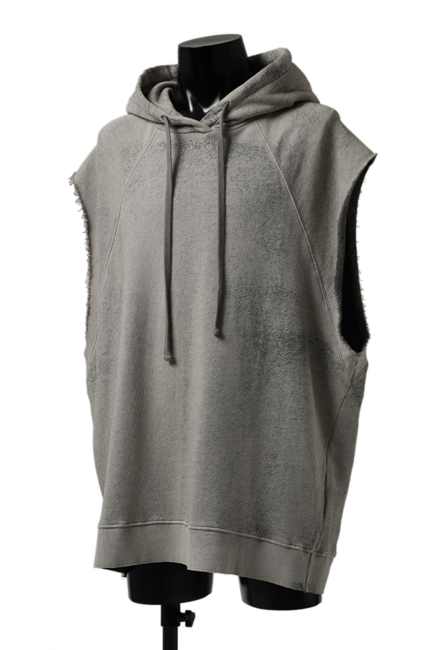 画像をギャラリービューアに読み込む, thomkrom SPLAY DYED SLEEVELESS HOODIE TOPS  / FRENCH TERRY ORGANIC (SAND)