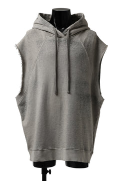 画像をギャラリービューアに読み込む, thomkrom SPLAY DYED SLEEVELESS HOODIE TOPS  / FRENCH TERRY ORGANIC (SAND)