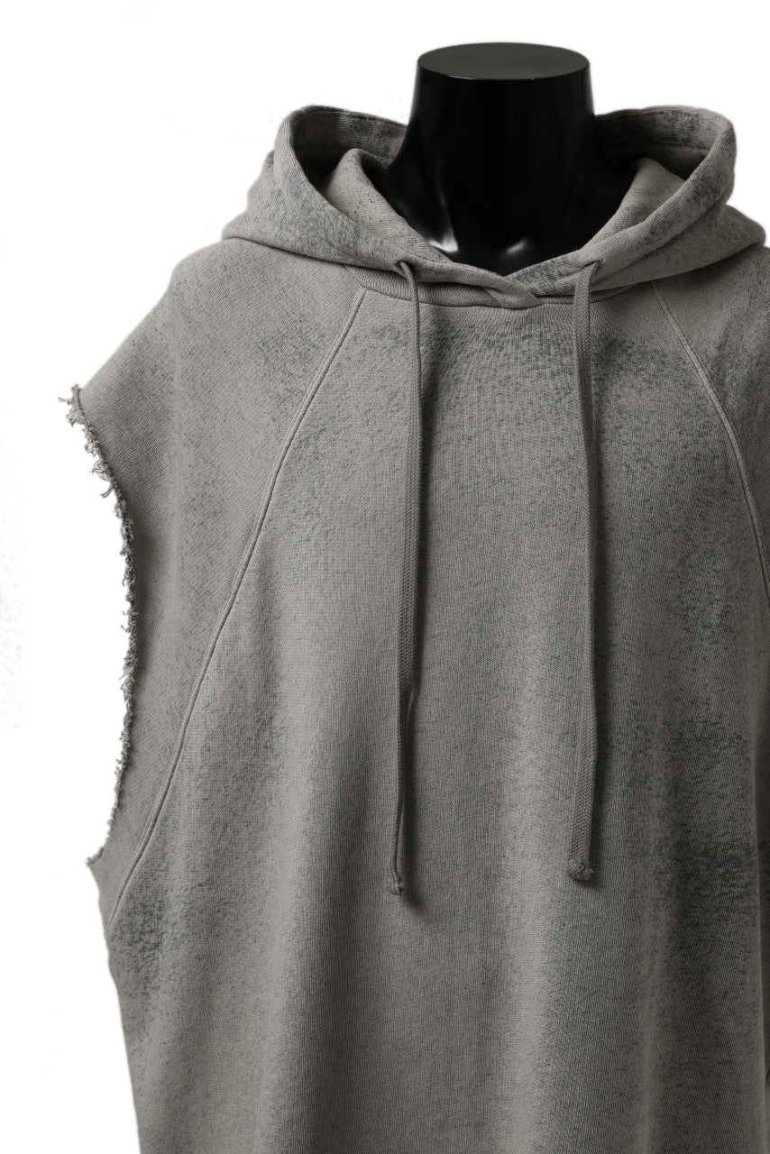 画像をギャラリービューアに読み込む, thomkrom SPLAY DYED SLEEVELESS HOODIE TOPS  / FRENCH TERRY ORGANIC (SAND)