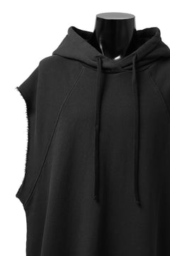 画像をギャラリービューアに読み込む, thomkrom SLEEVELESS HOODIE TOPS  / FRENCH TERRY ORGANIC (BLACK)