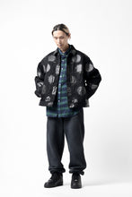 画像をギャラリービューアに読み込む, DEFORMATER.® THREE PROCESSING SWEAT JOGGER PANT - DYED/BIO/FROST EFFECT (VINTAGE BLACK)