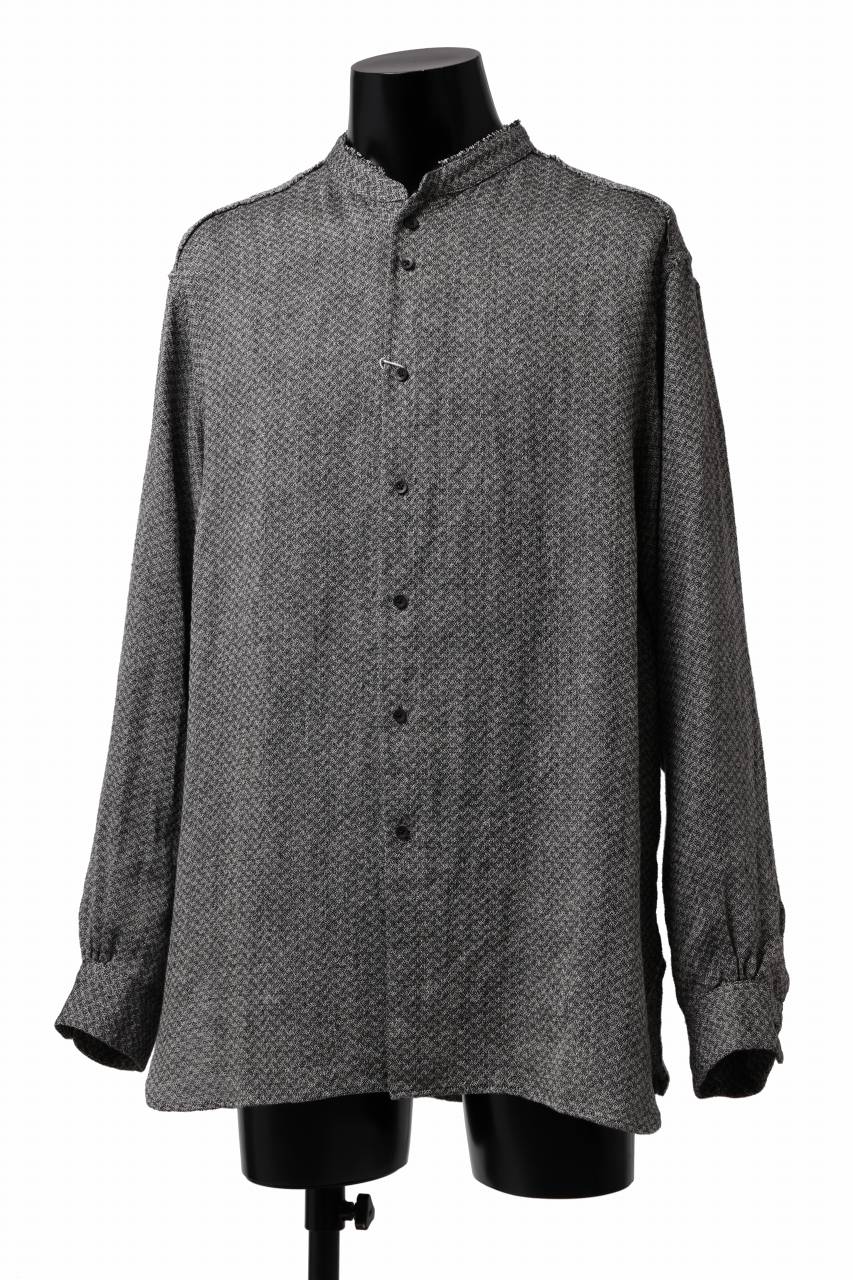 画像をギャラリービューアに読み込む, COLINA BANDED COLLAR WIDE SHIRT / LINEN DOBBY CHAMBRAY (BLACK)