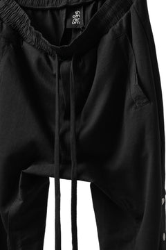画像をギャラリービューアに読み込む, thomkrom SNAP BUTTON SLITS JOGGER PANTS / COMBI ELASTIC (BLACK)