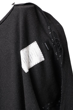 画像をギャラリービューアに読み込む, SOSNOVSKA FALLEN SLEEVES COAT (BLACK)