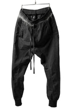 Load image into Gallery viewer, thomkrom DROP CROTCH JOGGER PANTS / DYEING ELASTIC WOVEN (BLACK OIL)