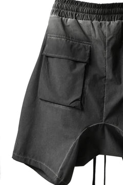 画像をギャラリービューアに読み込む, thomkrom DROP CROTCH SHORTS / DYEING ELASTIC NYLON (BLACK OIL)