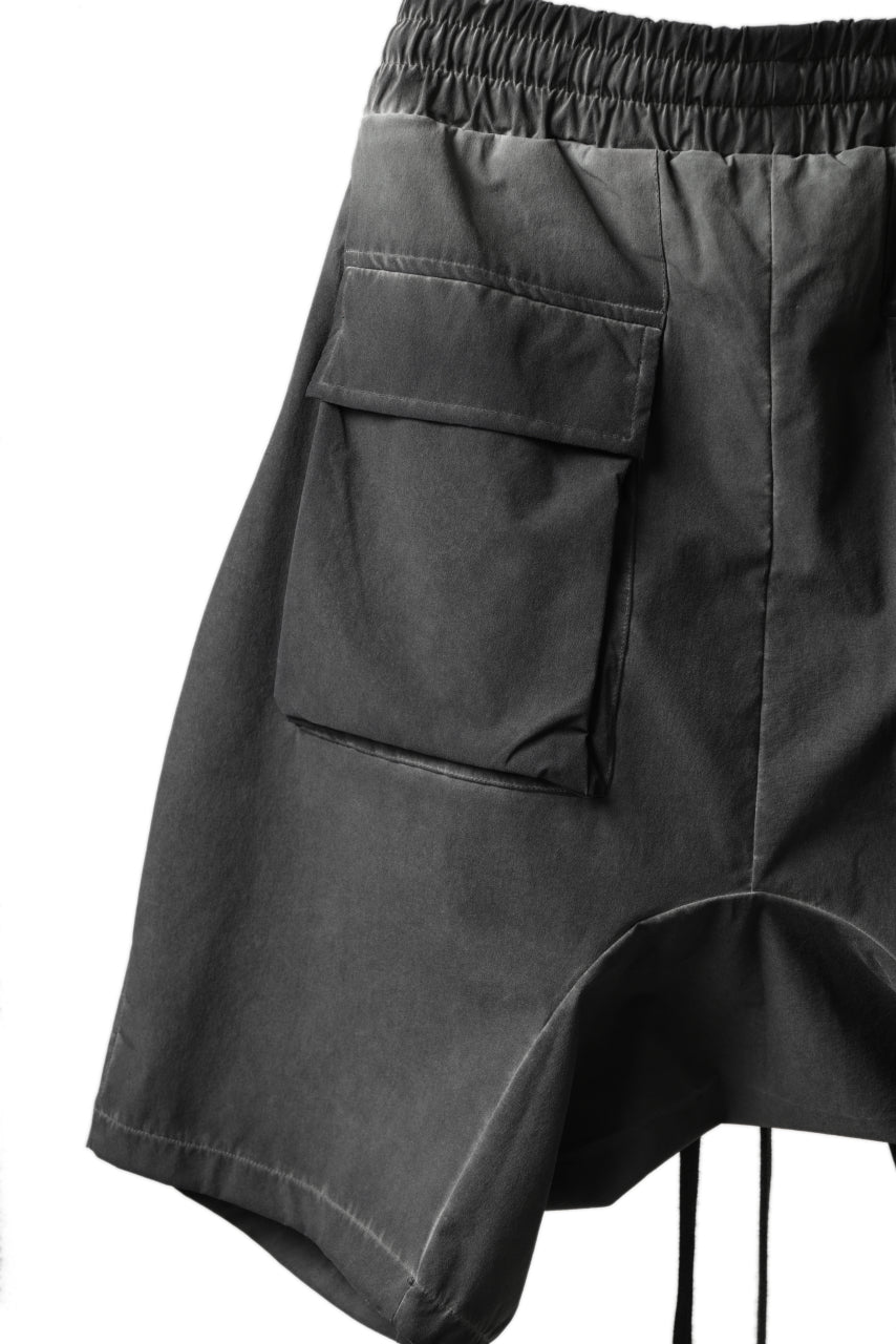 画像をギャラリービューアに読み込む, thomkrom DROP CROTCH SHORTS / DYEING ELASTIC NYLON (BLACK OIL)