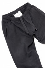 画像をギャラリービューアに読み込む, DEFORMATER.® THREE PROCESSING SWEAT JOGGER PANT - DYED/BIO/FROST EFFECT (VINTAGE BLACK)