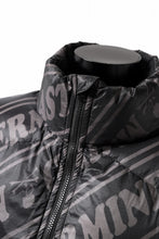 画像をギャラリービューアに読み込む, mastermind WORLD x Rocky Mountain Featherbed STAND DOWN JACKET (BLACK)