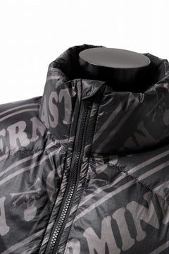 画像をギャラリービューアに読み込む, mastermind WORLD x Rocky Mountain Featherbed STAND DOWN JACKET (BLACK)