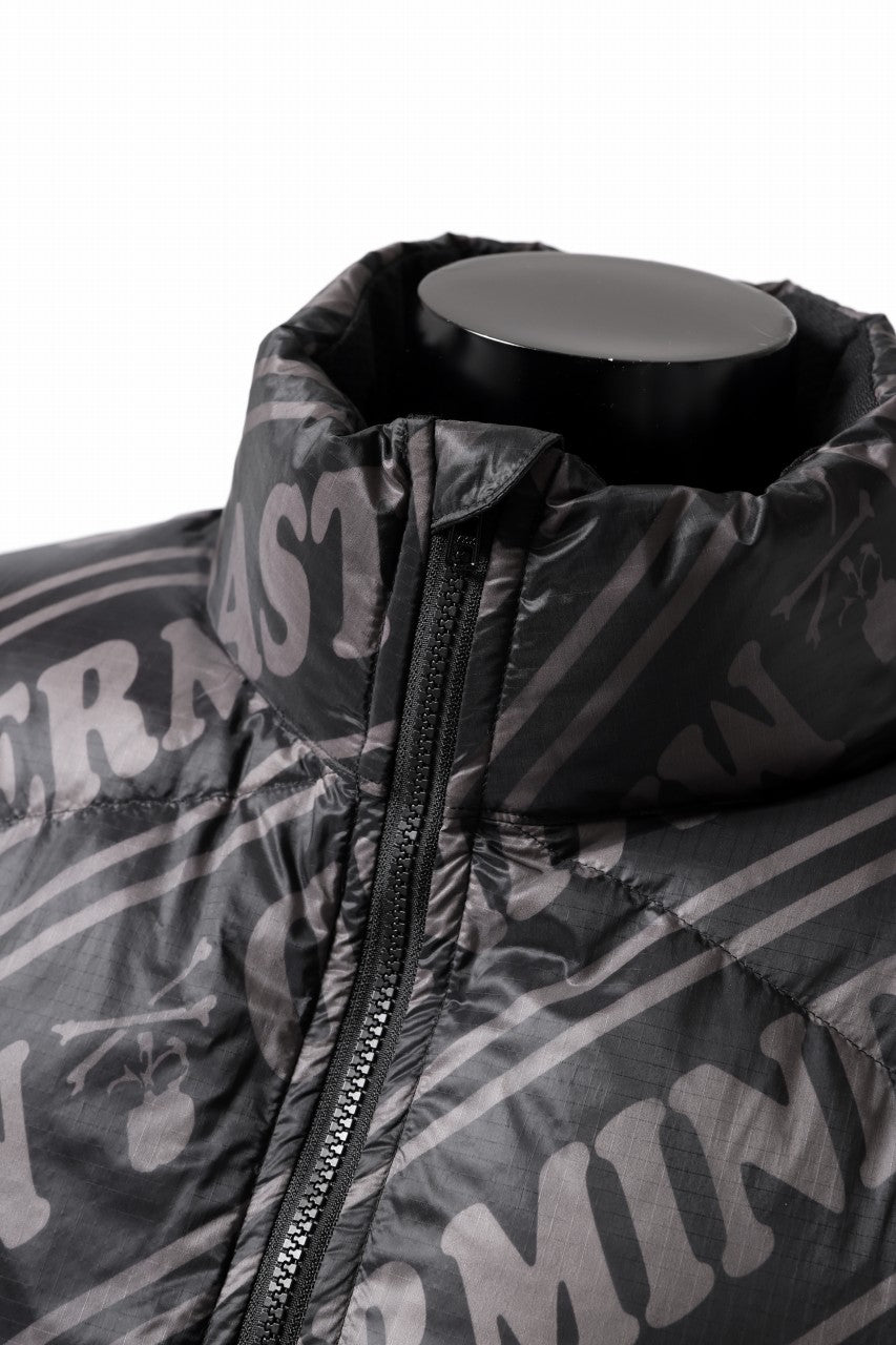 画像をギャラリービューアに読み込む, mastermind WORLD x Rocky Mountain Featherbed STAND DOWN JACKET (BLACK)
