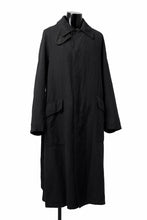 Load image into Gallery viewer, ISAMU KATAYAMA BACKLASH OVER COAT / GARMENT NATURAL DYED WOVEN + ELECTRIC HEATING LINER (SUMI)