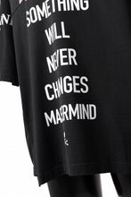 Load image into Gallery viewer, mastermind JAPAN x CHANGES exclusive SHORT SLEEVE TEE / REGULAR FIT (BLACK #NIRVANA-RED)