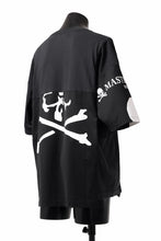 Load image into Gallery viewer, mastermind JAPAN x CHANGES exclusive SHORT SLEEVE TEE / REGULAR FIT (BLACK #NIRVANA-RED)