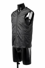 Load image into Gallery viewer, ISAMU KATAYAMA BACKLASH OVER COAT / GARMENT NATURAL DYED WOVEN + ELECTRIC HEATING LINER (LEAF)
