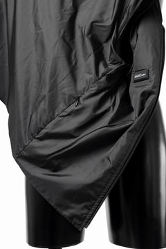 Load image into Gallery viewer, ISAMU KATAYAMA BACKLASH OVER COAT / GARMENT NATURAL DYED WOVEN + ELECTRIC HEATING LINER (LEAF)
