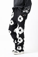 画像をギャラリービューアに読み込む, READYMADE x DENIM TEARS COTTON WREATH SWEAT FLARE PANTS (BLACK)