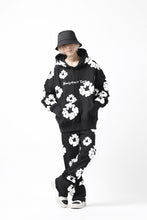 画像をギャラリービューアに読み込む, READYMADE x DENIM TEARS COTTON WREATH SWEAT FLARE PANTS (BLACK)