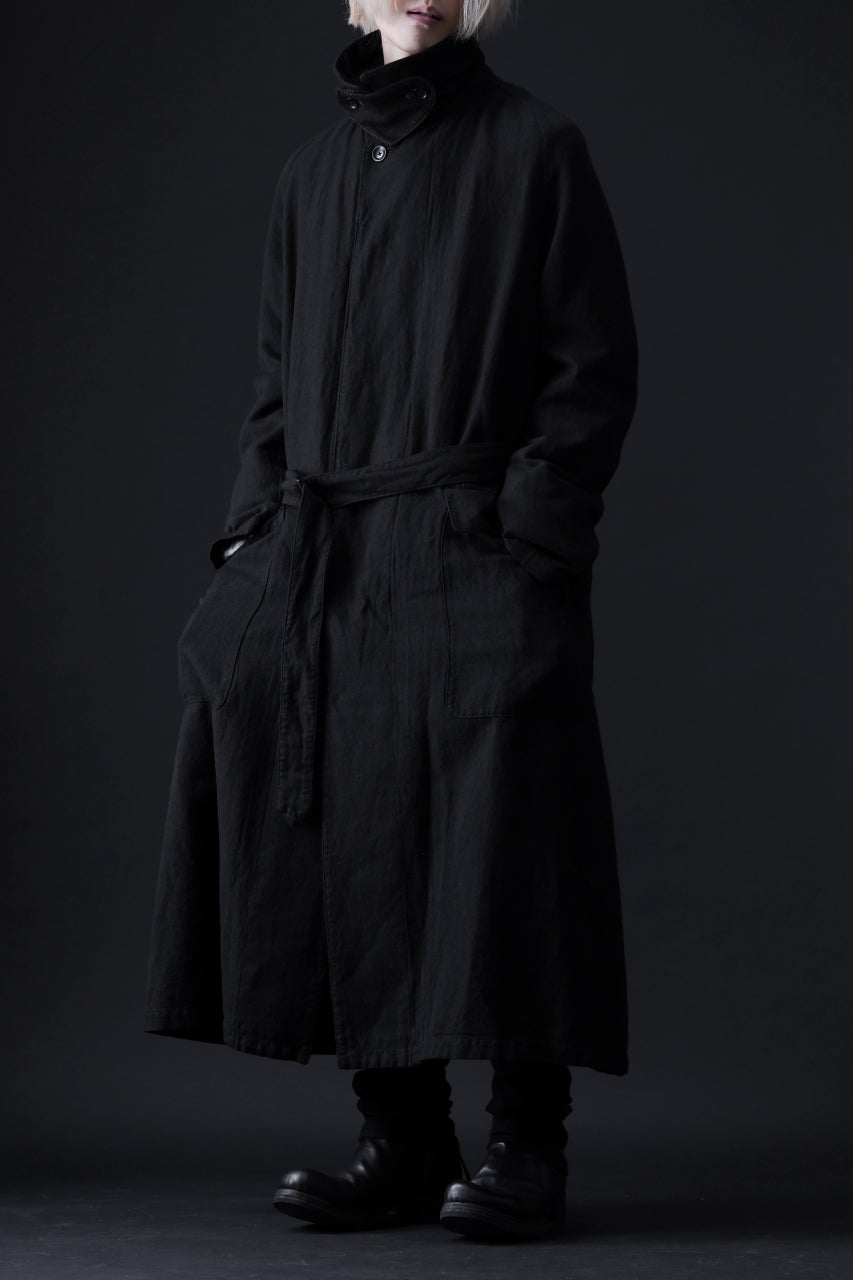 Load image into Gallery viewer, ISAMU KATAYAMA BACKLASH OVER COAT / GARMENT NATURAL DYED WOVEN + ELECTRIC HEATING LINER (SUMI)