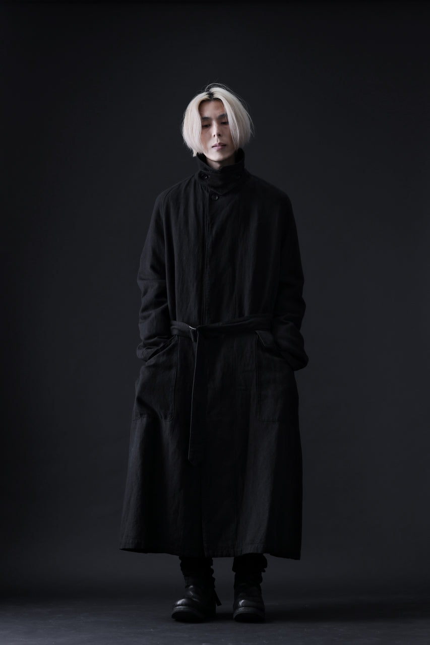 Load image into Gallery viewer, ISAMU KATAYAMA BACKLASH OVER COAT / GARMENT NATURAL DYED WOVEN + ELECTRIC HEATING LINER (SUMI)