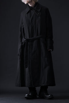 Load image into Gallery viewer, ISAMU KATAYAMA BACKLASH OVER COAT / GARMENT NATURAL DYED WOVEN + ELECTRIC HEATING LINER (SUMI)