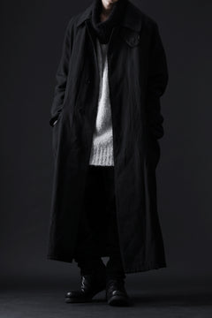 Load image into Gallery viewer, ISAMU KATAYAMA BACKLASH OVER COAT / GARMENT NATURAL DYED WOVEN + ELECTRIC HEATING LINER (SUMI)