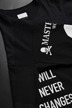 Load image into Gallery viewer, mastermind JAPAN x CHANGES exclusive SHORT SLEEVE TEE / REGULAR FIT (BLACK #NIRVANA-RED)