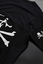 Load image into Gallery viewer, mastermind JAPAN x CHANGES exclusive SHORT SLEEVE TEE / REGULAR FIT (BLACK #NIRVANA-RED)