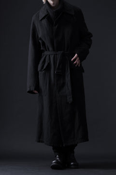 Load image into Gallery viewer, ISAMU KATAYAMA BACKLASH OVER COAT / GARMENT NATURAL DYED WOVEN + ELECTRIC HEATING LINER (SUMI)