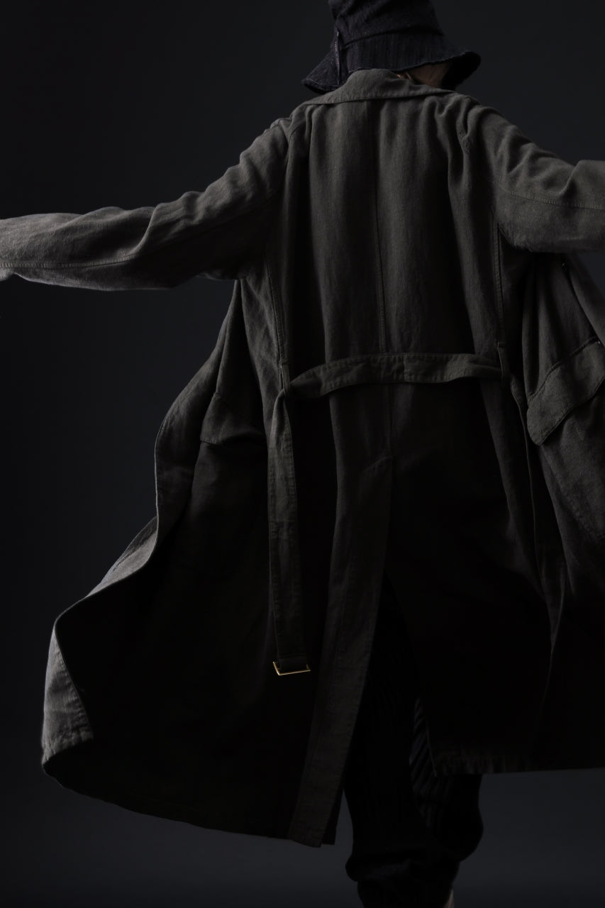 Load image into Gallery viewer, ISAMU KATAYAMA BACKLASH OVER COAT / GARMENT NATURAL DYED WOVEN + ELECTRIC HEATING LINER (LEAF)