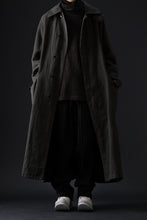 Load image into Gallery viewer, ISAMU KATAYAMA BACKLASH OVER COAT / GARMENT NATURAL DYED WOVEN + ELECTRIC HEATING LINER (LEAF)