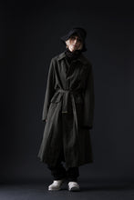 Load image into Gallery viewer, ISAMU KATAYAMA BACKLASH OVER COAT / GARMENT NATURAL DYED WOVEN + ELECTRIC HEATING LINER (LEAF)