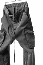 画像をギャラリービューアに読み込む, 11 BY BORIS BIDJAN SABERI CARGO POCKET PANTS / ACID OBJECT DYED &quot;P21B-F-1481&quot; (ACID GREY)