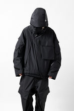 画像をギャラリービューアに読み込む, D-VEC x ALMOSTBLACK HOODED JACKET / GORE-TEX PRODUCT 2L PRIMALOFT SHELL (BLACK)
