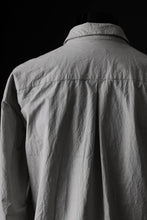 画像をギャラリービューアに読み込む, KLASICA REGULAR COLLAR OVER SIZED SHIRT / HAND DYED COTTON-LINEN (CONCRETE)