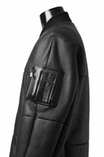 画像をギャラリービューアに読み込む, ierib ma-1 bomber jacket / toskana sheep shearling mooton (BLACK x ORANGE)
