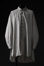 画像をギャラリービューアに読み込む, KLASICA REGULAR COLLAR OVER SIZED SHIRT / HAND DYED COTTON-LINEN (CONCRETE)