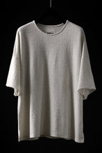 Load image into Gallery viewer, ISAMU KATAYAMA BACKLASH RANDOM PILE FABRIC SHORT SLEEVE CUT & SEWN (BEIGE)