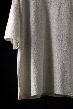 Load image into Gallery viewer, ISAMU KATAYAMA BACKLASH RANDOM PILE FABRIC SHORT SLEEVE CUT & SEWN (BEIGE)