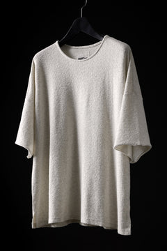 Load image into Gallery viewer, ISAMU KATAYAMA BACKLASH RANDOM PILE FABRIC SHORT SLEEVE CUT & SEWN (BEIGE)