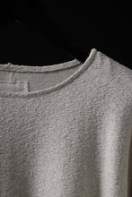 Load image into Gallery viewer, ISAMU KATAYAMA BACKLASH RANDOM PILE FABRIC LONG SLEEVE CUT & SEWN (BEIGE)
