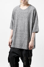 Load image into Gallery viewer, ISAMU KATAYAMA BACKLASH RANDOM PILE FABRIC SHORT SLEEVE CUT & SEWN (GREY)