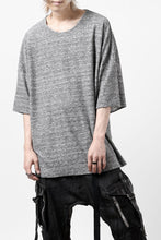 Load image into Gallery viewer, ISAMU KATAYAMA BACKLASH RANDOM PILE FABRIC SHORT SLEEVE CUT & SEWN (GREY)