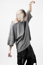 Load image into Gallery viewer, ISAMU KATAYAMA BACKLASH RANDOM PILE FABRIC SHORT SLEEVE CUT & SEWN (GREY)