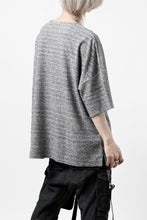 Load image into Gallery viewer, ISAMU KATAYAMA BACKLASH RANDOM PILE FABRIC SHORT SLEEVE CUT & SEWN (GREY)