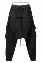 画像をギャラリービューアに読み込む, A.F ARTEFACT EASY SARROUEL CARGO PANTS / HI-STRETCH DENIM (BLACK)