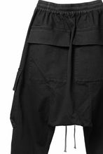 画像をギャラリービューアに読み込む, A.F ARTEFACT EASY SARROUEL CARGO PANTS / HI-STRETCH DENIM (BLACK)